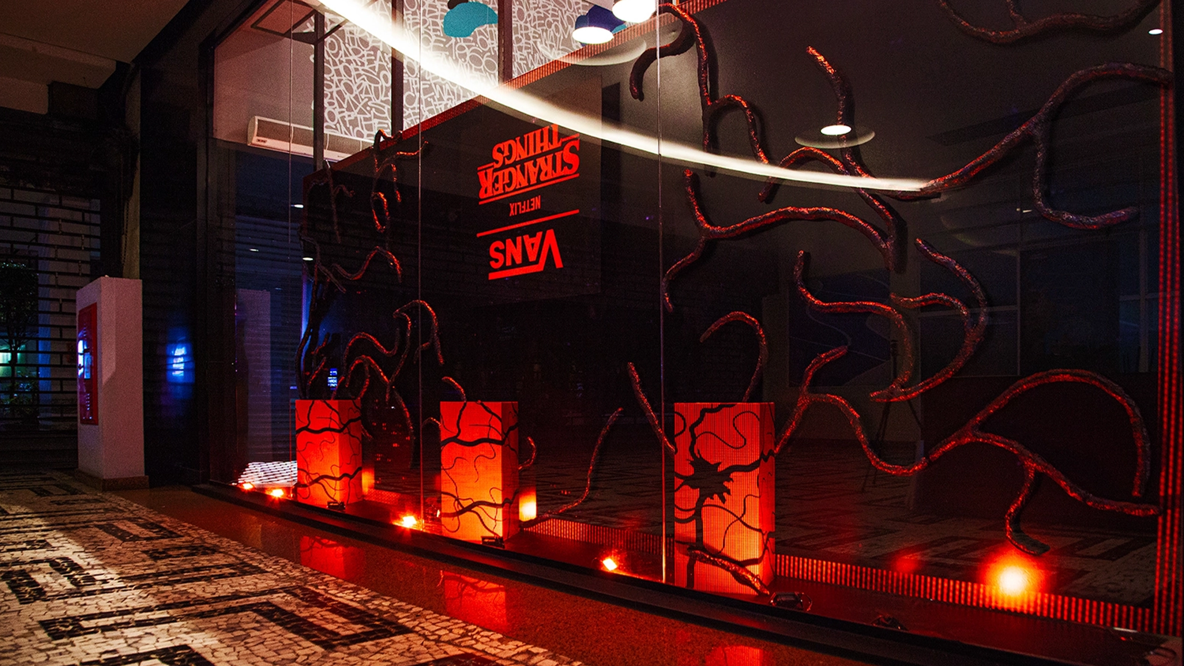 Vans x Stranger Things 2